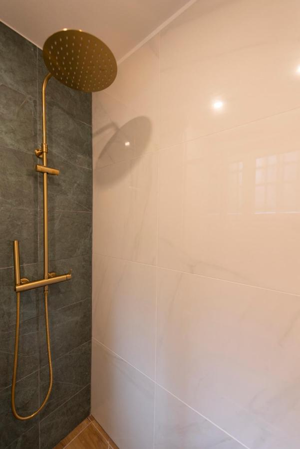 Ferienwohnung Au Pied De La Tour Paris Exterior foto