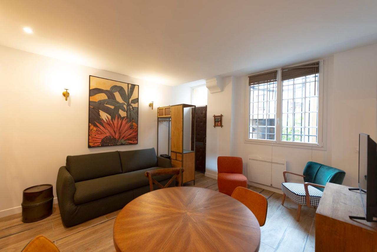 Ferienwohnung Au Pied De La Tour Paris Exterior foto
