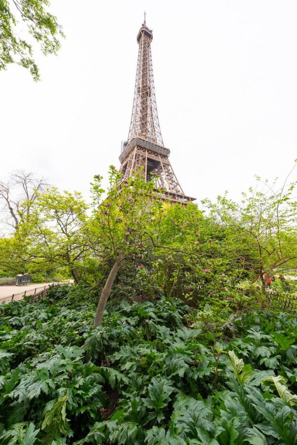 Ferienwohnung Au Pied De La Tour Paris Exterior foto