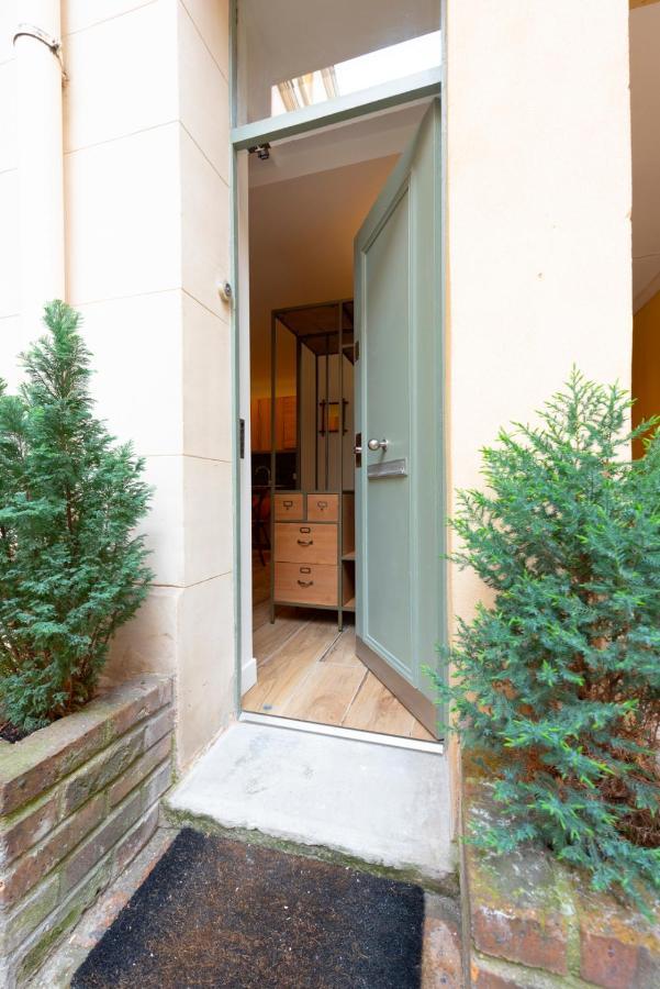 Ferienwohnung Au Pied De La Tour Paris Exterior foto